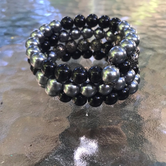 Bracelet- Grey/Black Beads - Picture 2 of 7